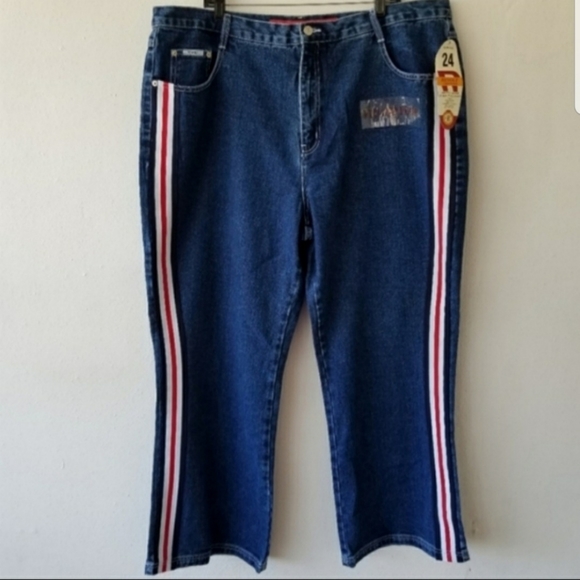 Woman Jean Plus - Picture 2 of 4
